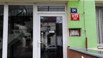 Entrada al alojamiento