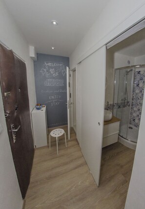 Interior entrance - Fresh Studio Flat (Prague)