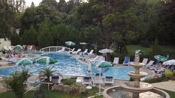Seasonal outdoor pool