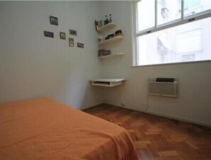 Tabla de planchar con plancha y wifi gratis