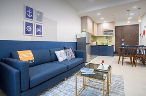 Leilighet, 1 soverom, byutsikt | Individuelt dekorert, individuelt innredet og skrivebord