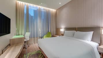 1 bedroom, in-room safe, desk, laptop workspace