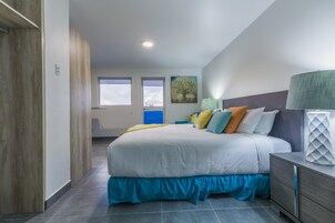 Deluxe Studio Suite, 1 King Bed, Balcony | In-room safe, laptop workspace, iron/ironing board, free WiFi