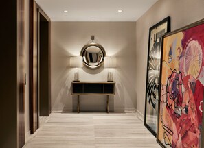 Interior detail - Sophy Hyde Park (Chicago)