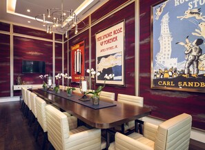 Interior - Sophy Hyde Park (Chicago)