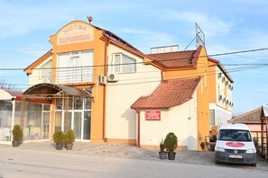 Ngoại thất