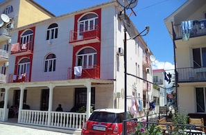 Façade de l’hébergement