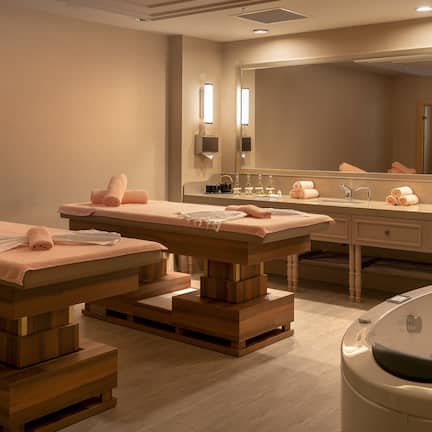 Couples treatment rooms, sauna, steam room, Turkish bath