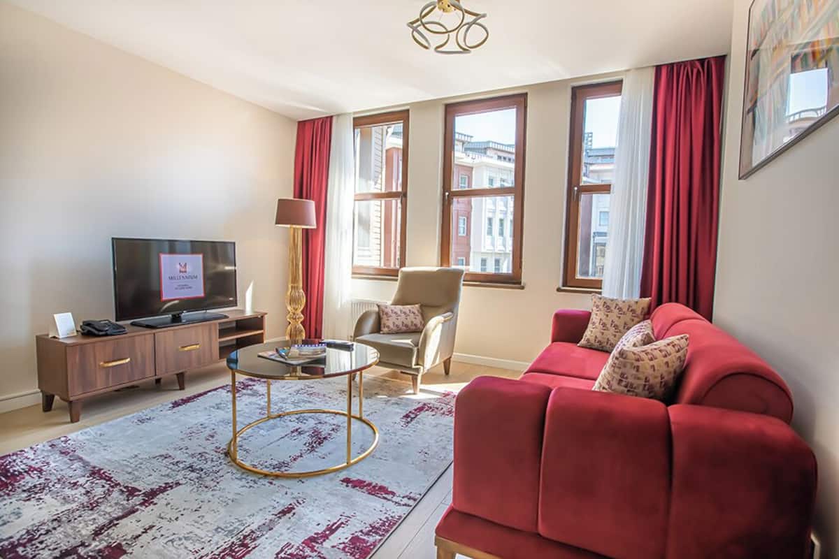 Serviced Apartments with One King and Two Single Beds | 2 slaapkamers, Italiaanse Frette-lakens, luxe beddengoed