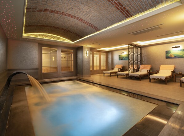 Salas de tratamientos para parejas, sauna, baño turco 