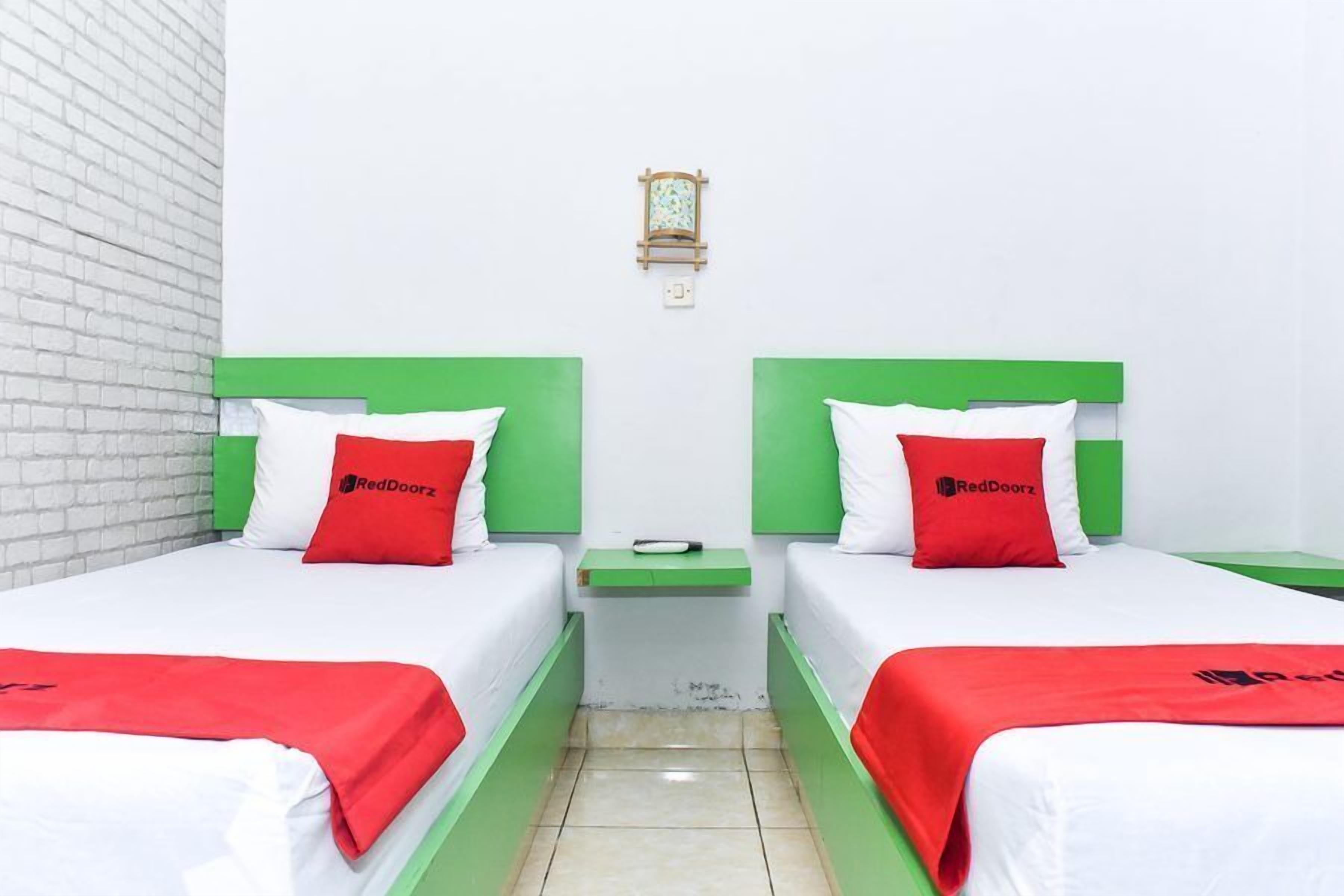WiFi (surcharge), bed sheets