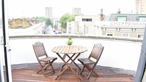 Unclassified image, 2 of 14, button - Bright, Modern 2 Bed in Maida Vale (London)