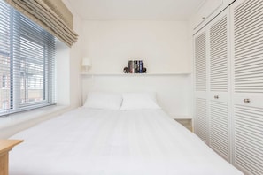 Apartment, 1 Bedroom | 1 bedroom, premium bedding, laptop workspace, iron/ironing board - 1 Bedroom Flat in South Kensington (London)