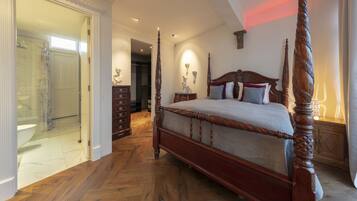 Luxury Villa, 3 Bedrooms, Sauna, City View | 3 bedrooms, down duvets, Tempur-Pedic beds, individually decorated