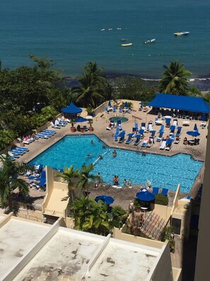 Alberca al aire libre 