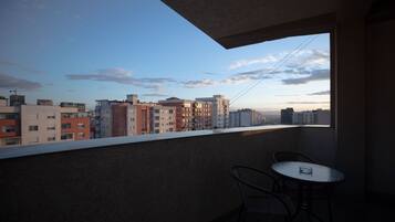 Deluxe-Doppelzimmer | Terrasse/Patio