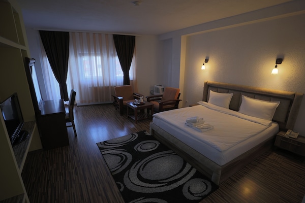 1 habitación, ropa de cama de alta calidad y minibar