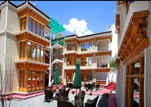 Front of property - Hotel Om Ladakh (Leh)