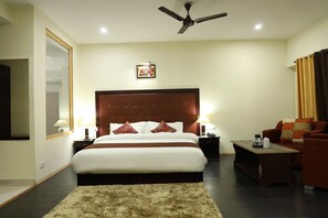 Traditional Room | Blackout curtains, rollaway beds, free WiFi, bed sheets - Hotel Ladakh Imperial (Leh)