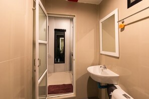 Standard Doule Room  | Sinki Bilik Mandi