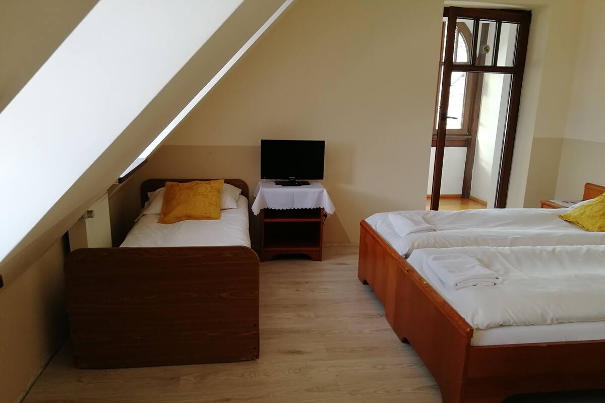 Standard Quadruple Room
