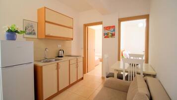 Leilighet, sjøutsikt | Lydisolert, strykejern/-brett og wi-fi (inkludert)