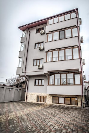 Exterior - Hotel Elisabeta (Bucharest)