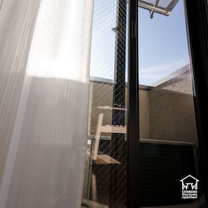 Comfort Studio, 1 Bedroom, Kitchenette, City View | Balcony