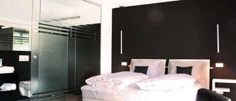 Habitación doble superior | Ropa de cama de alta calidad, minibar, cunas y wifi gratis