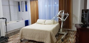 Habitación superior, con acceso para personas discapacitadas, hidromasaje | Insonorización y wifi gratis 