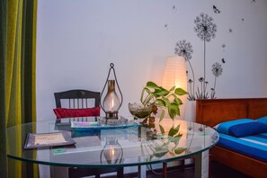 Standard Room, 1 Queen Bed, Private Bathroom, Garden View - Raj Mahal Inn (Wadduwa)