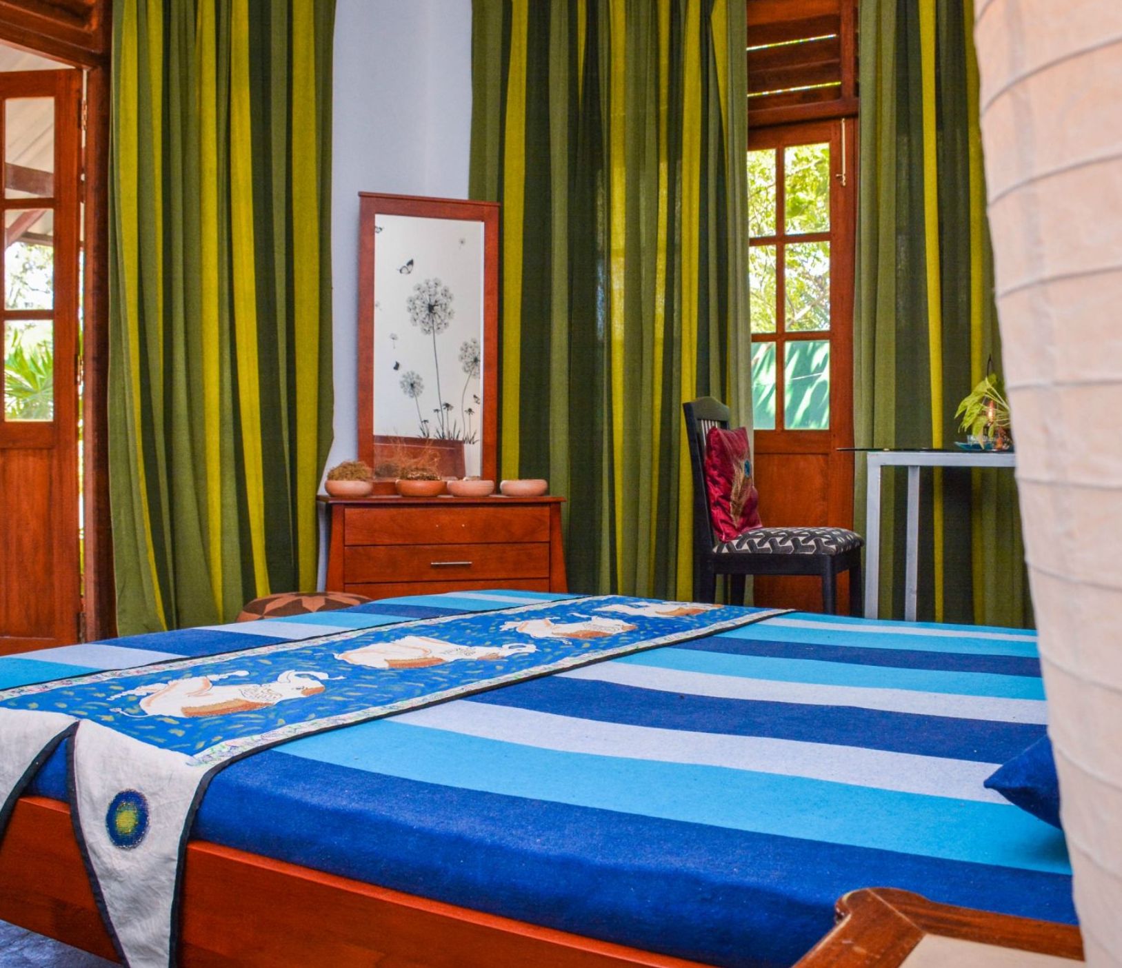 1 slaapkamer, een minibar, een bureau, extra bedden