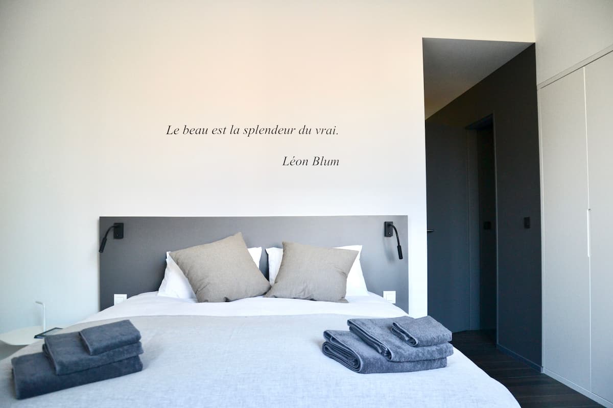 Double Room (Vagues Minerales)