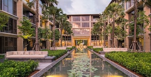 Property grounds - Baan Mai Khao Beachfront Condo (Mai Khao)