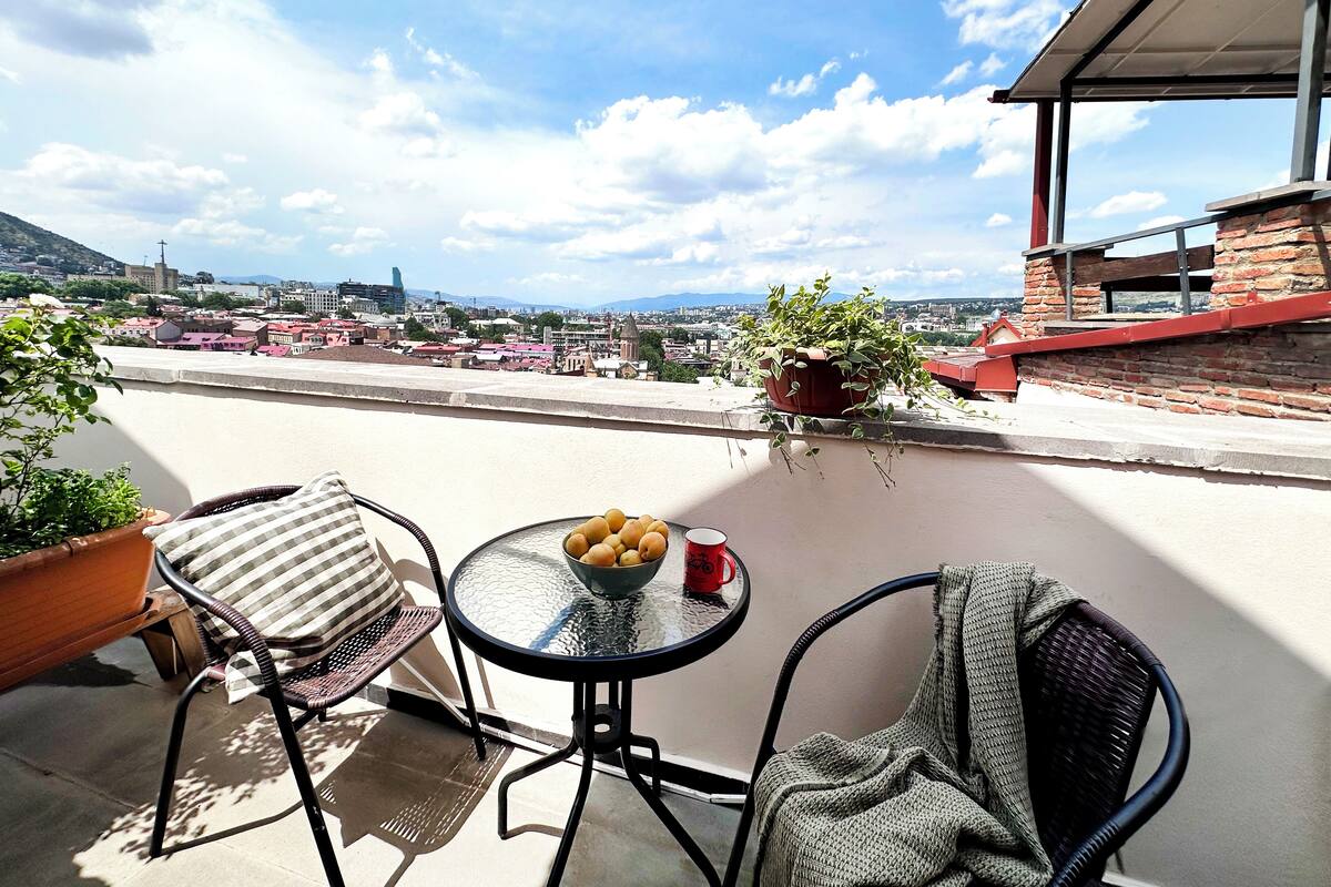 Chambre panoramique double ou avec lits jumeaux | Literie de qualité, minibar, coffre-fort, rideaux d’obscurcissement