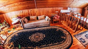 Standard Cottage, 3 Bedrooms, Fireplace | Living area