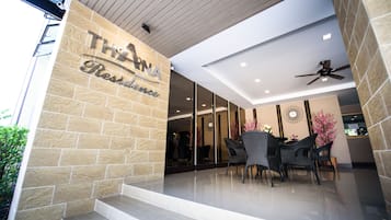 Sala de estar en el lobby
