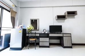 Standard Room | Minibar, free WiFi