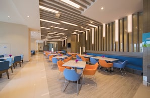 Restaurant - Holiday Inn Express Guian Yungu by IHG (Anshun)