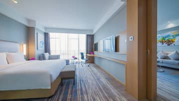 Suite, 1 King Bed