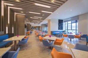 Restaurant - Holiday Inn Express Guian Yungu by IHG (Anshun)