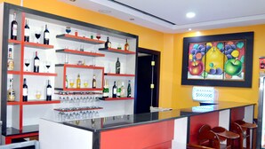Bar (en la propiedad)