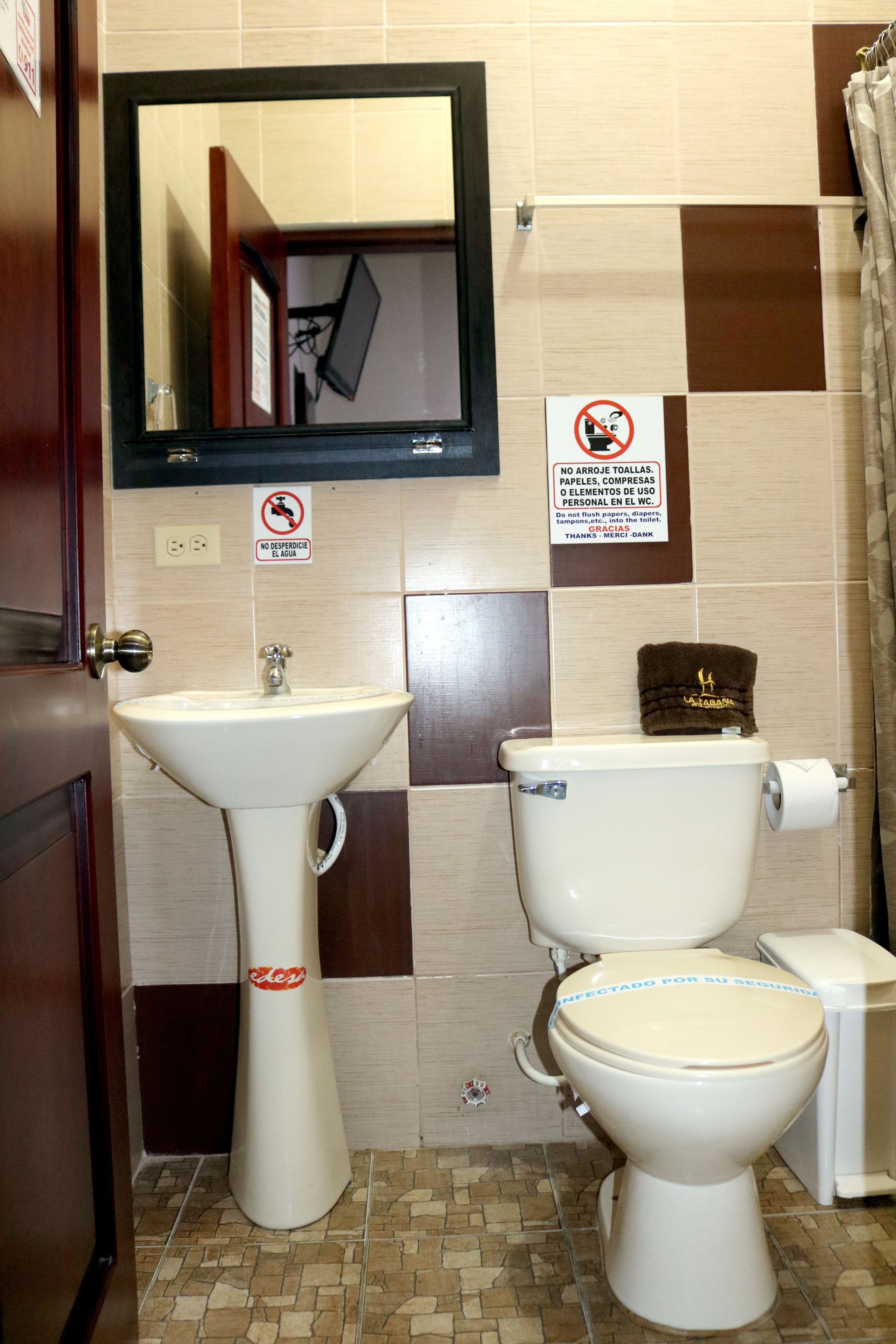 Hotel Restaurante LA HABANA