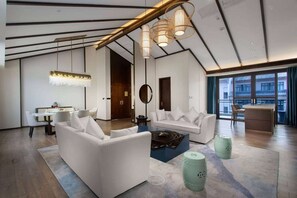 In-room safe, individually decorated, desk, laptop workspace