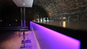 Bar (in der Unterkunft)