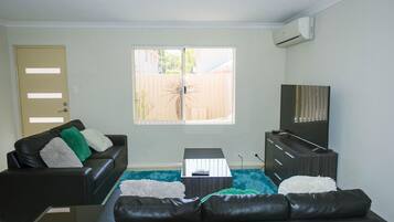 TV, Netflix, DVD player, streaming services