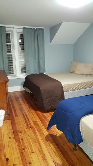 3 عدّة غرف نوم ومكتب ومكواة/لوح كي وواي فاي