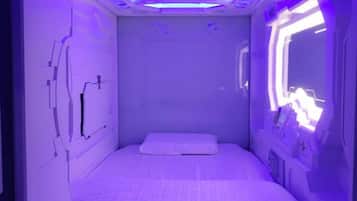 Standardzimmer (Pod ) | Schallisolierte Zimmer, Bügeleisen/Bügelbrett, kostenloses WLAN