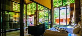 Phalaburi Resort by dreamhouse