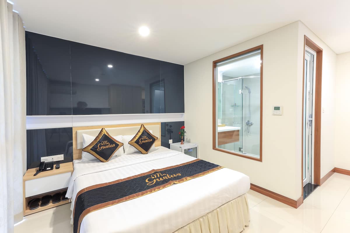 Shower, free toiletries, hair dryer, slippers